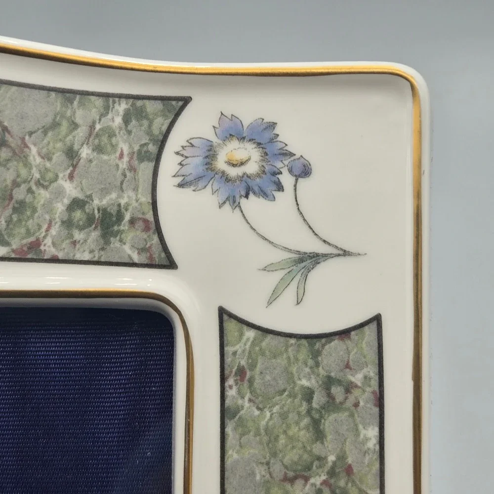 Wedgwood‎ Bone China Hummingbird & Flowers Picture Frame 5x7 Green Mother's Day